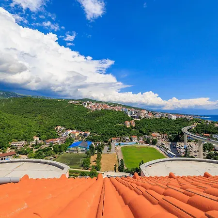 Dachgeschoss Mit Meerblick, Privatparkplatz Und Waschmaschine Apartment