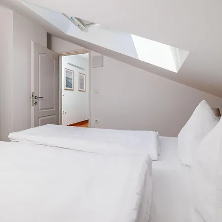 Dachgeschoss Mit Meerblick, Privatparkplatz Und Waschmaschine تْسْغيكفانِتْسا