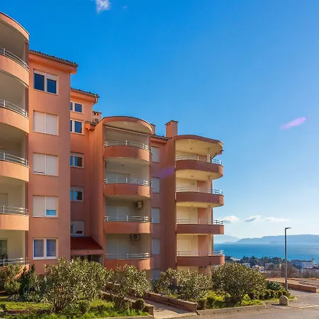 Apartment Dachgeschoss Mit Meerblick, Privatparkplatz Und Waschmaschine Crikvenica