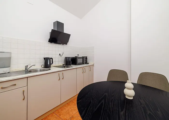 アパート Dachgeschoss Mit Meerblick, Privatparkplatz Und Waschmaschine *